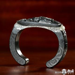 为什么和田玉手镯能卖上万元?3分钟找到你的"本命镯"!