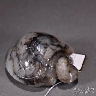 旧藏 和田玉黑皮料玄龟把件